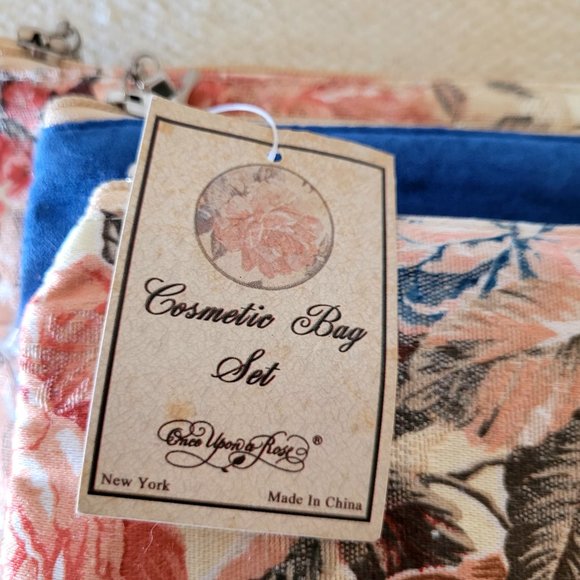 Once Upon A Rose Set of 3 Different Sizes Cosmetic Bags Floral and Blue New - Picture 4 of 4